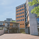 山梨学院大学
